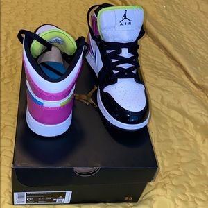 🌺Authentic🌺 Nike Air Jordan 1 Mid 🌺 Size 6.5